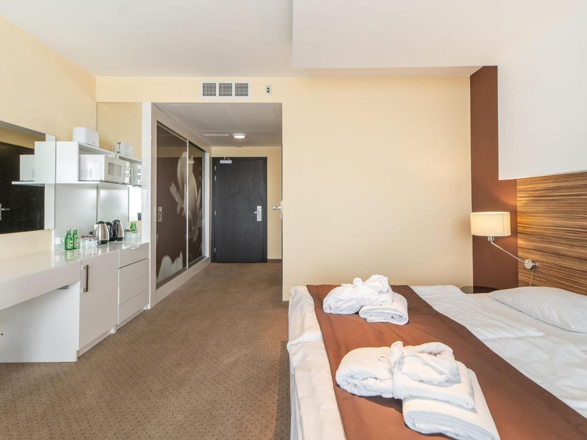 Nereus Diva Apartment Kolobrzeg Bagian luar foto